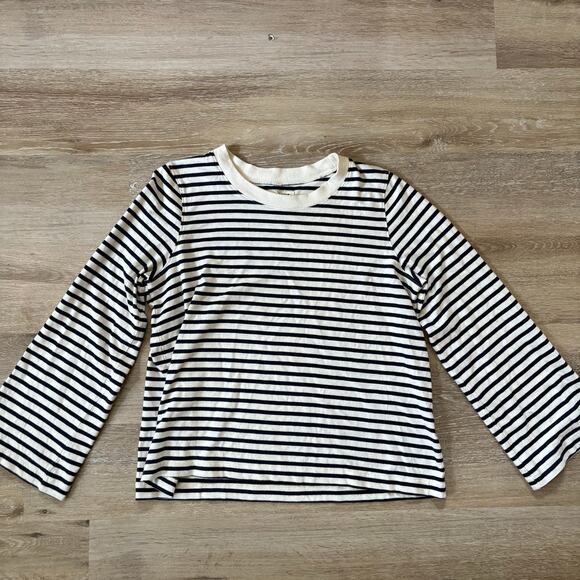 Madewell Rivet & Thread Bell- Sleeve Tee - Picture 2 of 7
